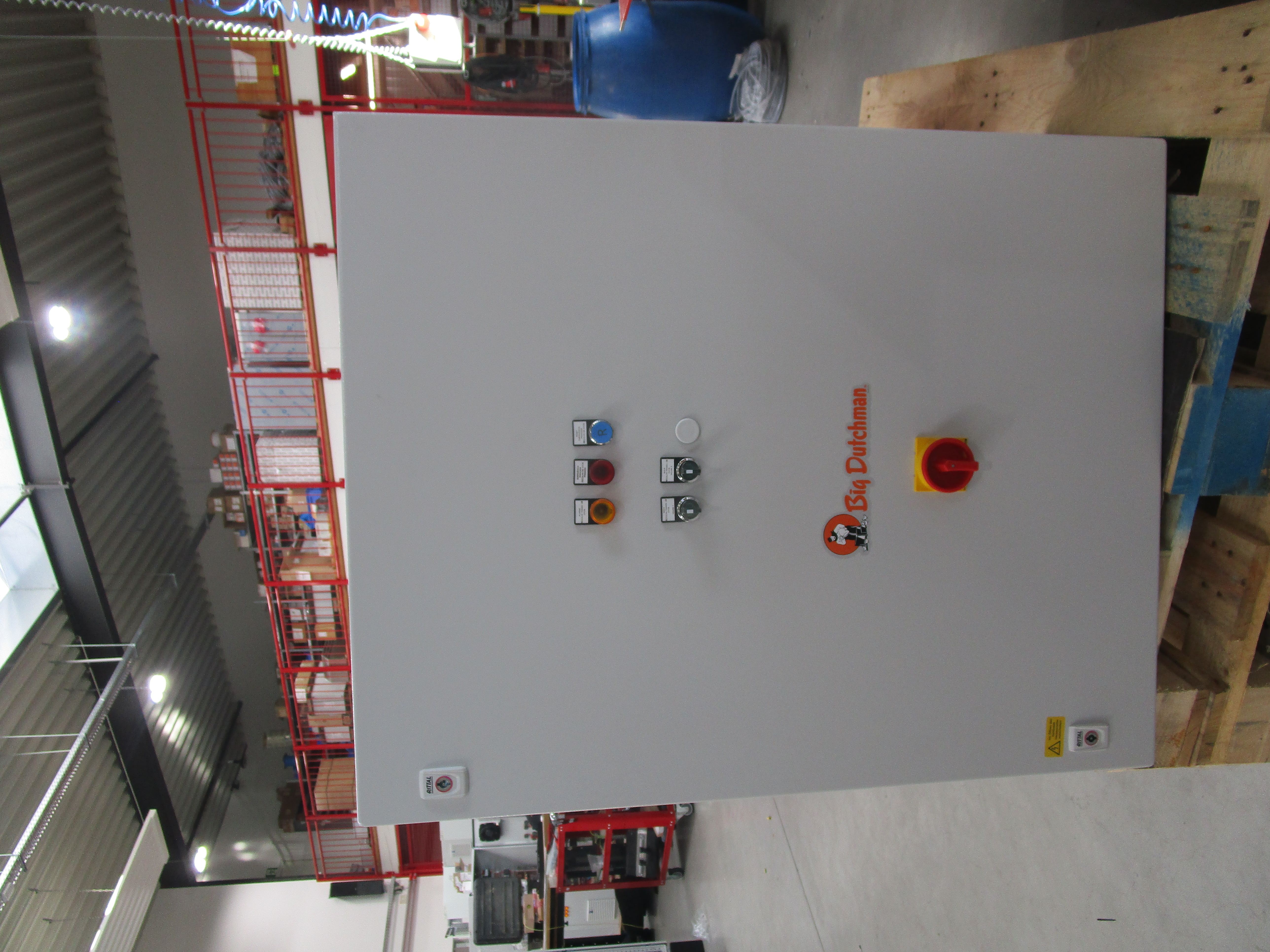 Control cabinet Rica Granja egg cross collection